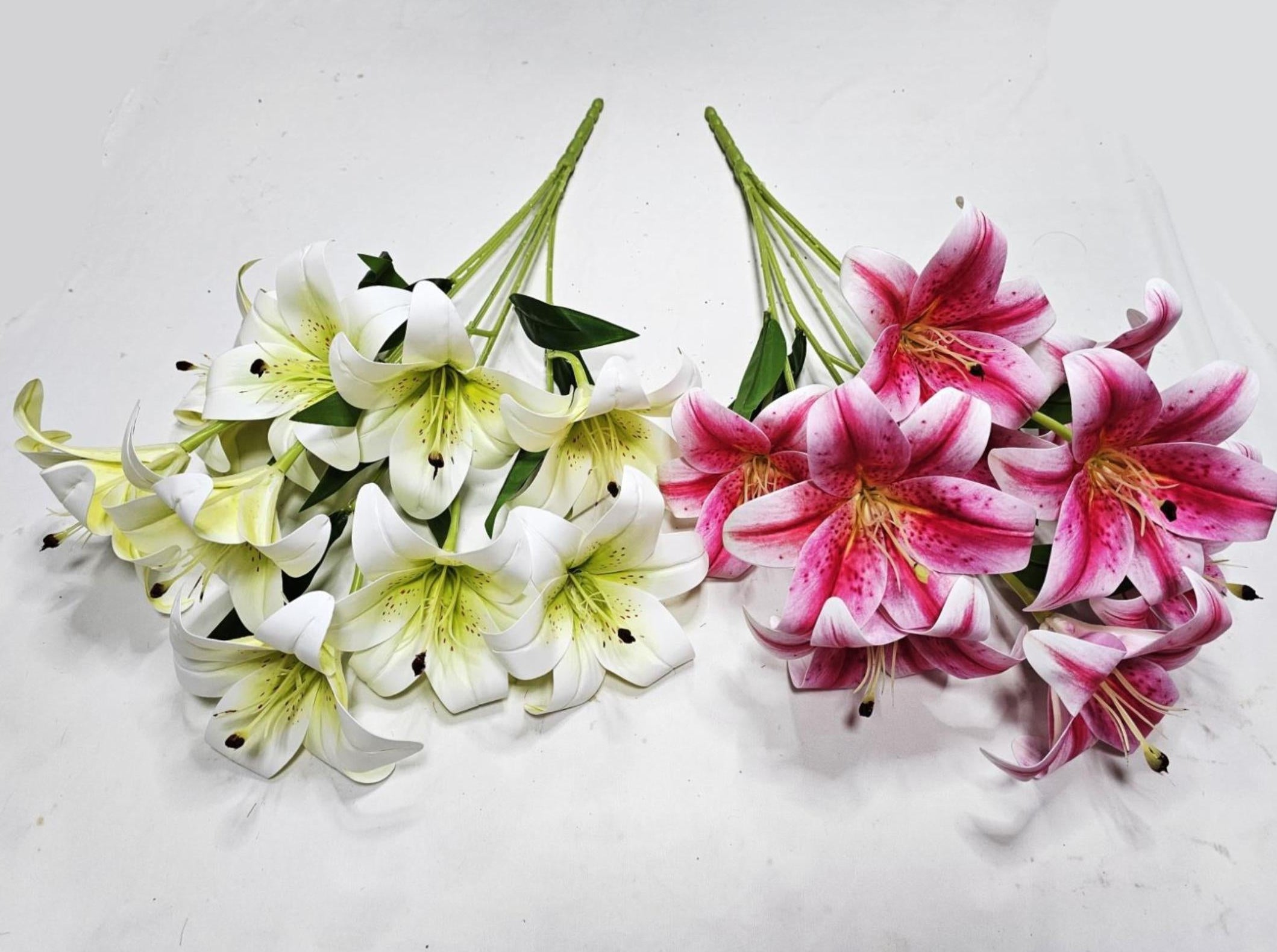 Artificial Lily Bunch x 9 (5 stick, 9 flowers)