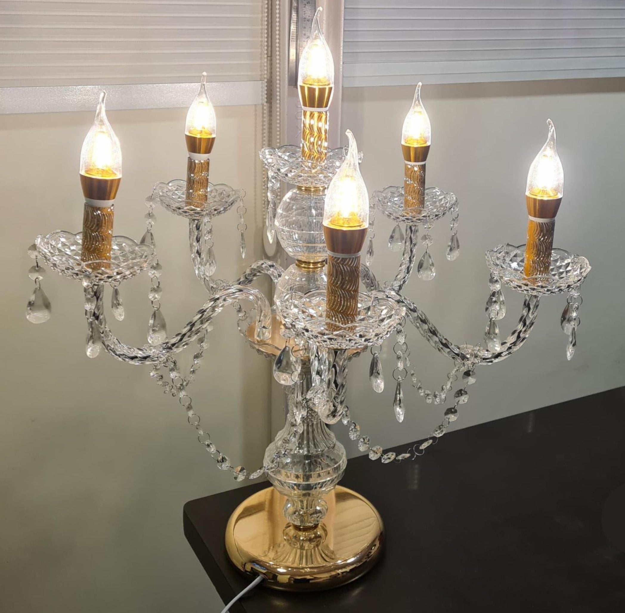 ACRYLIC TABLE TOP STAND CHANDELIER - 6 BULBS (ACRYLIC CRYSTAL)