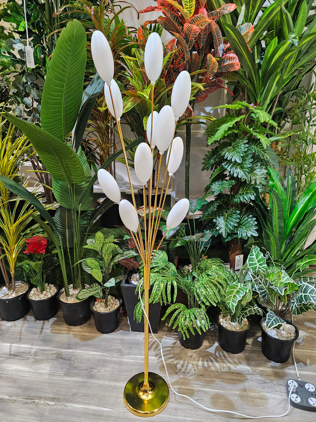 LED BALLOON STAND BY GINNI BLOOM MUMBAI INDIA AT WHOLESALE BULK PRICE 