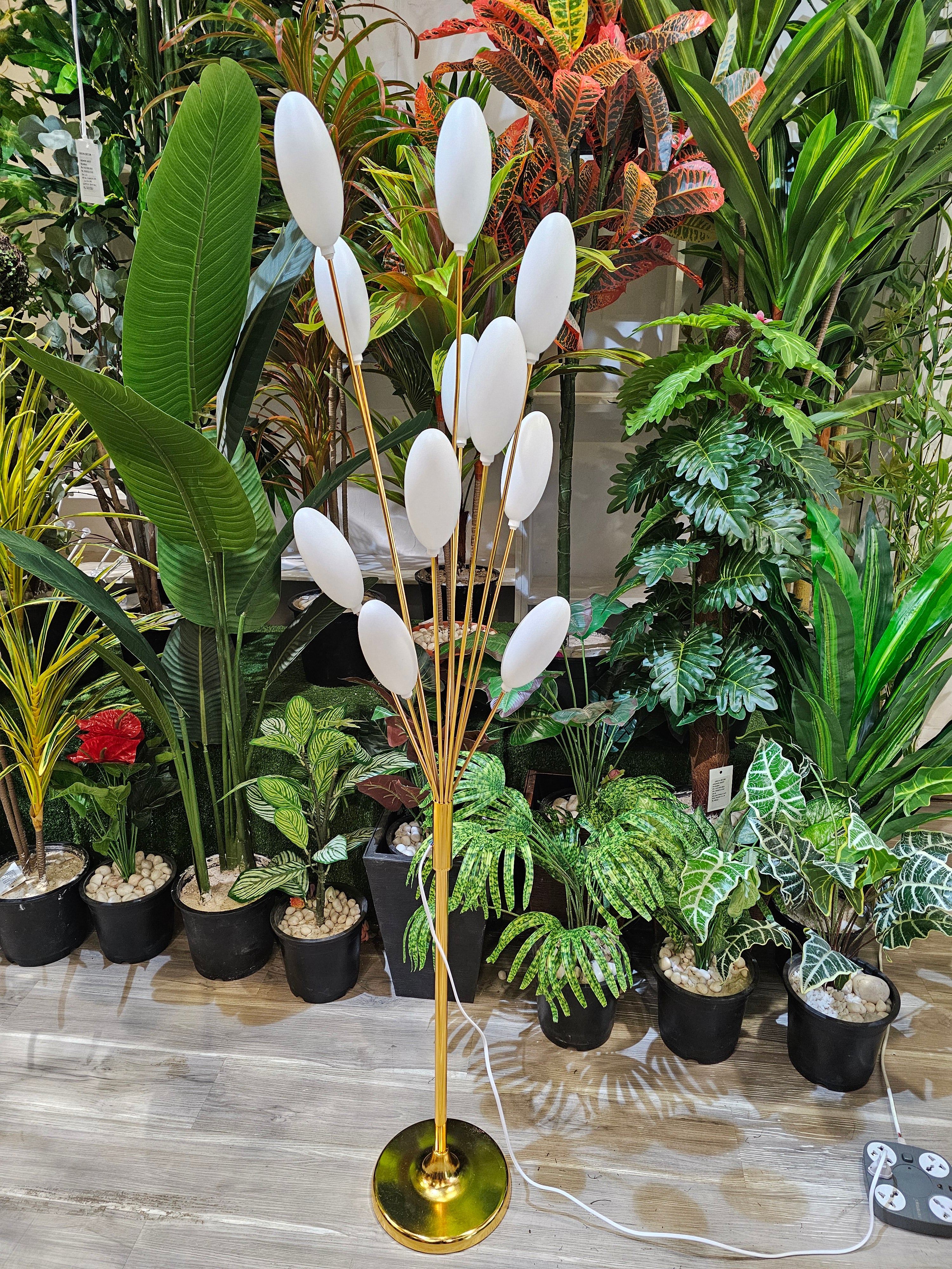 LED BALLOON STAND BY GINNI BLOOM MUMBAI INDIA AT WHOLESALE BULK PRICE 