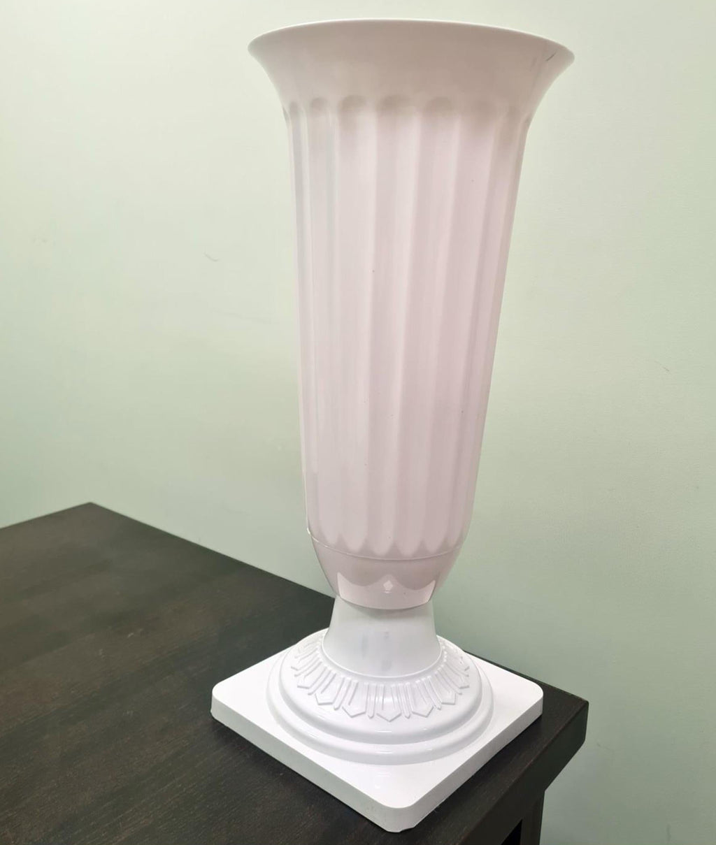 TROPHY POT PLASTIC GINNI BLOOM MUMBAI INDIA