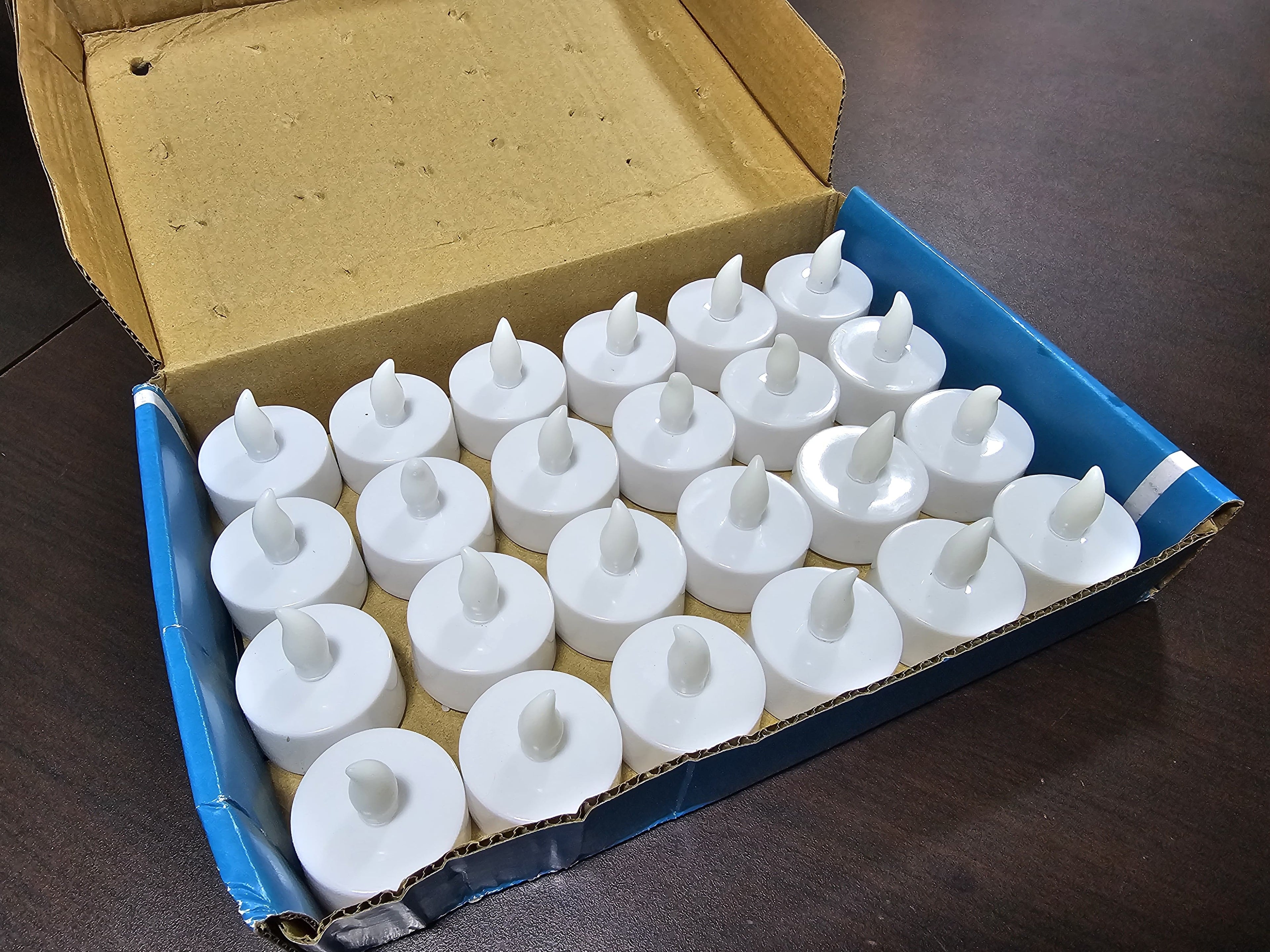 ACRYLIC TEA LIGHT FLICKERING CANDLE